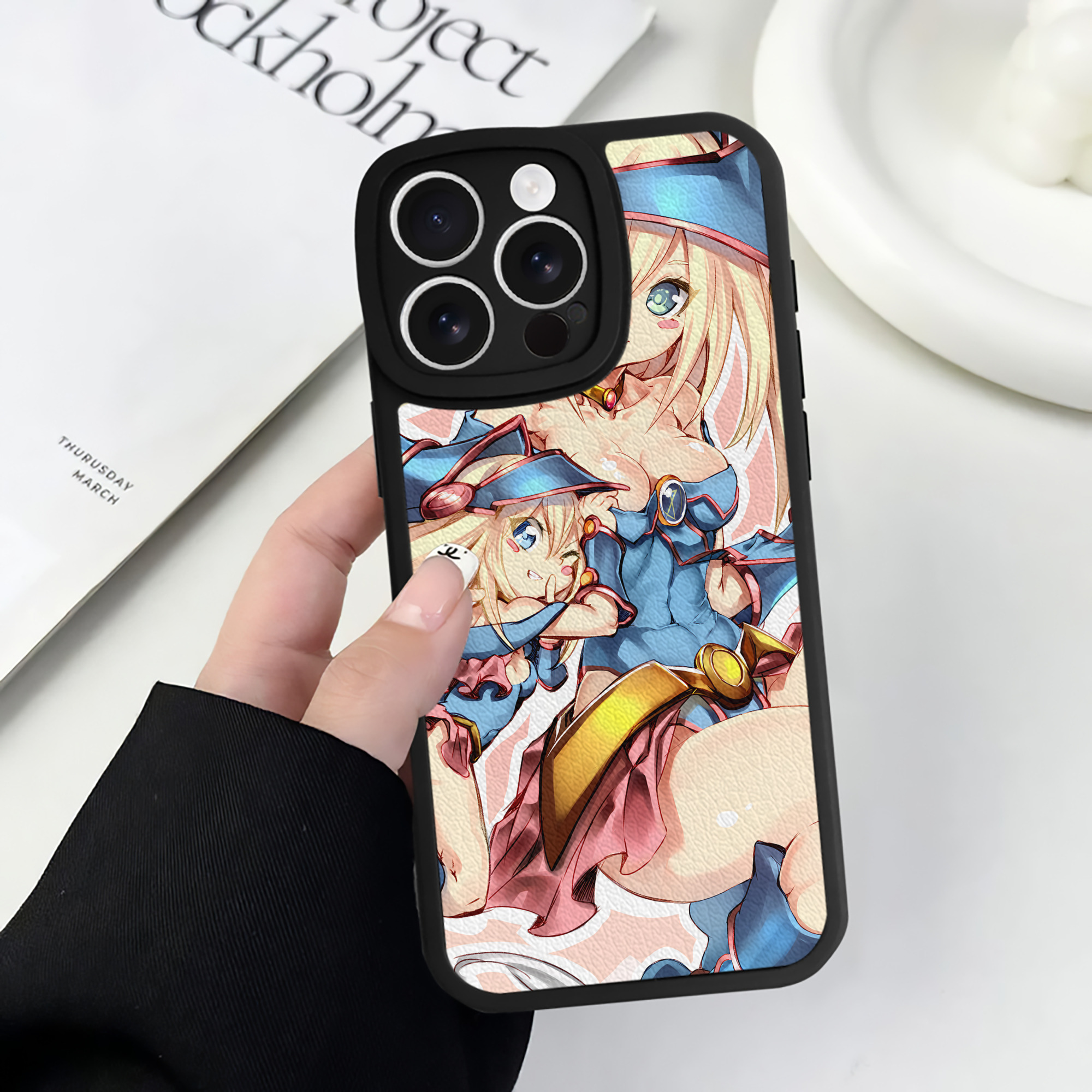 （画像用） 遊☆戯☆王 Yu-Gi-Oh! 【iPhone 16シリーズ対応】シリコンスマホケース（レザー調） 材質：シリコン
